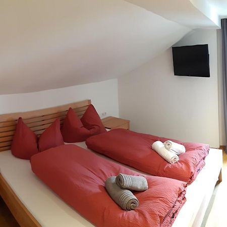 Haus Hell Apartment ไมย์อาโฮเฟิน ภายนอก รูปภาพ