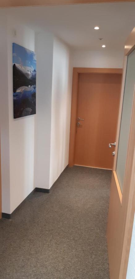 Haus Hell Apartment ไมย์อาโฮเฟิน ภายนอก รูปภาพ